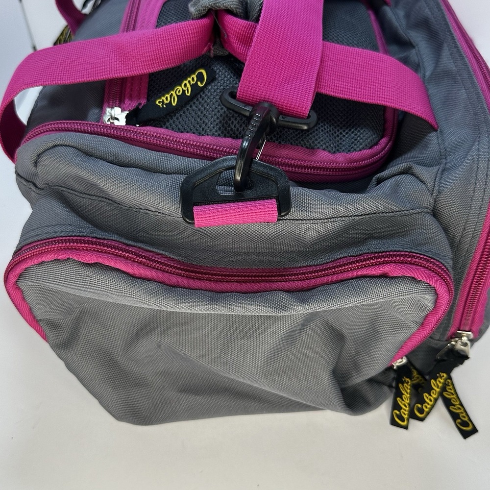 Cabela's‎ Pink Gray Duffle Bag 12" x 8" x 8" Gym Bag Padded Shoulder Strap EUC - Picture 3 of 8